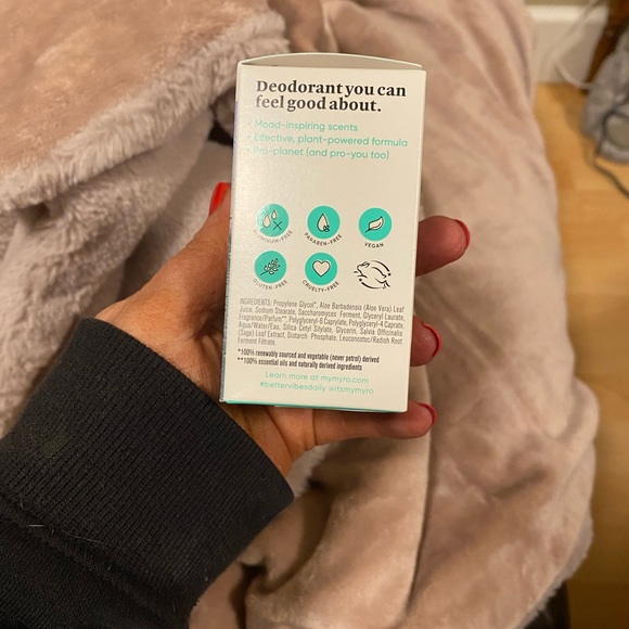 Brand new Myro Plant Powered Deodorant with case and 2 refills. Never been used. - Picture 6 of 7